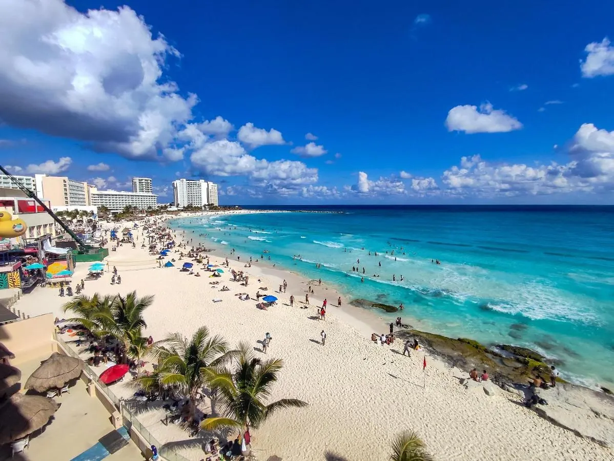 Apartment Paradise Beachfront & Nightlife Heart Cancun